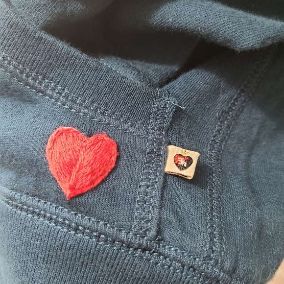 Twisted Heart Hoodie Woman (Small) NWT! Make offer! - Picture 8 of 9